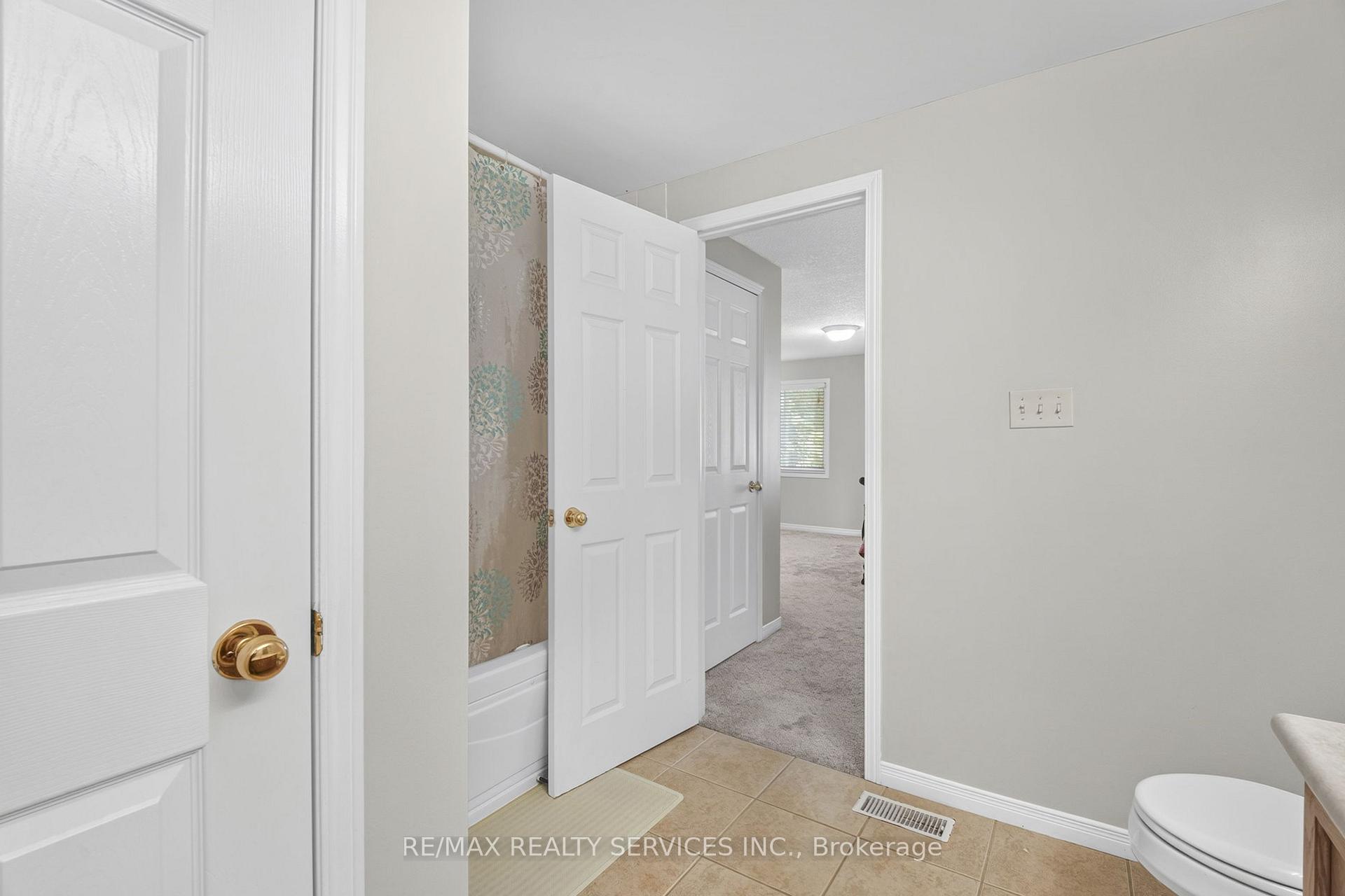Photo 25 of Unit 17, 120 Dudhope Avenue, Cambridge, Christopher-Champlain — HOMEH