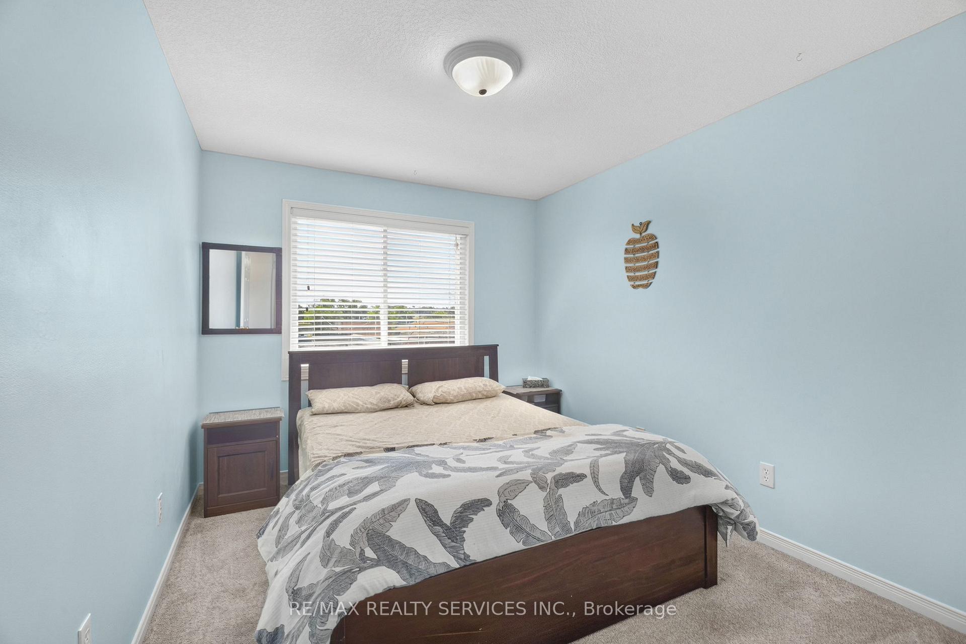 Photo 26 of Unit 17, 120 Dudhope Avenue, Cambridge, Christopher-Champlain — HOMEH