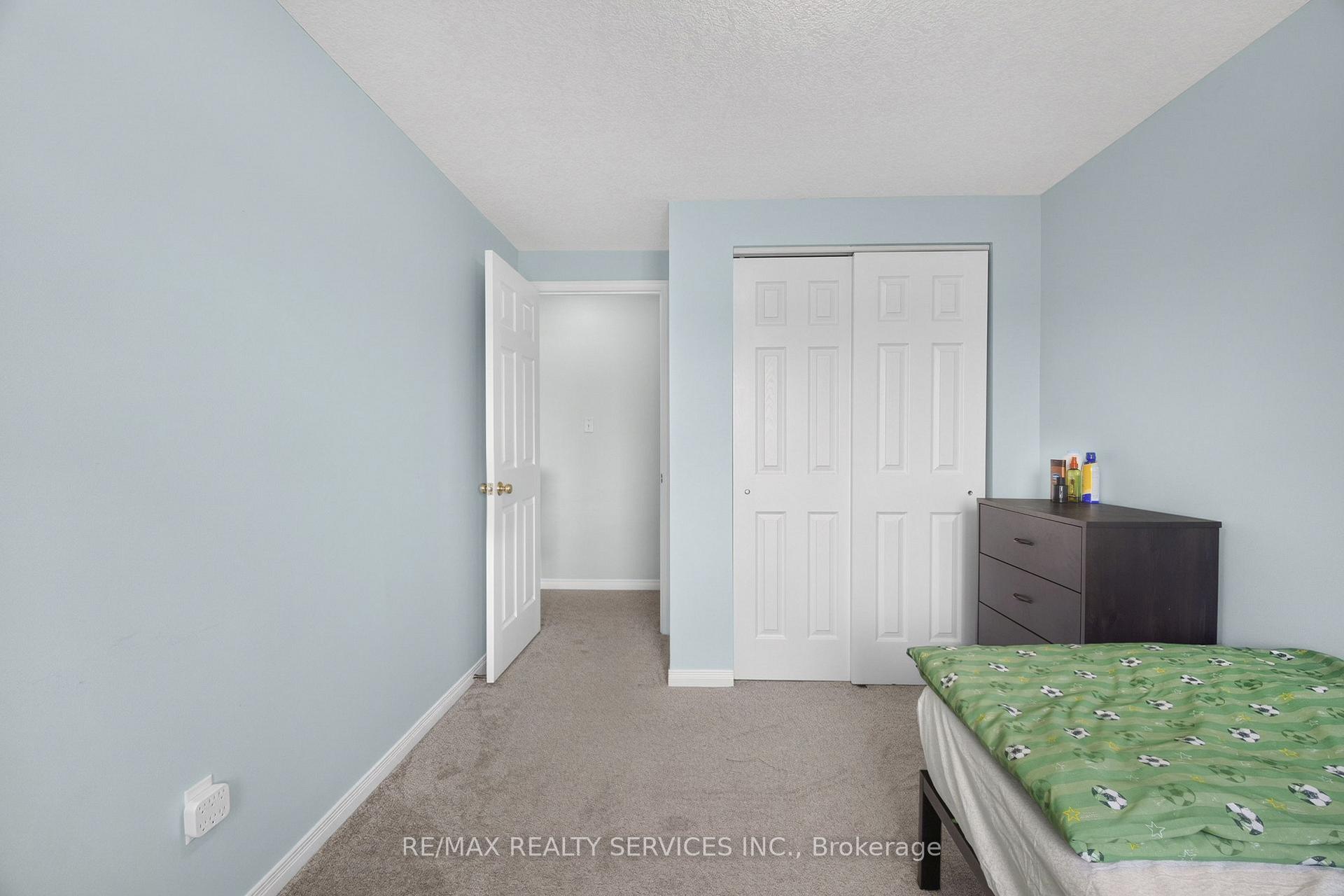 Photo 29 of Unit 17, 120 Dudhope Avenue, Cambridge, Christopher-Champlain — HOMEH