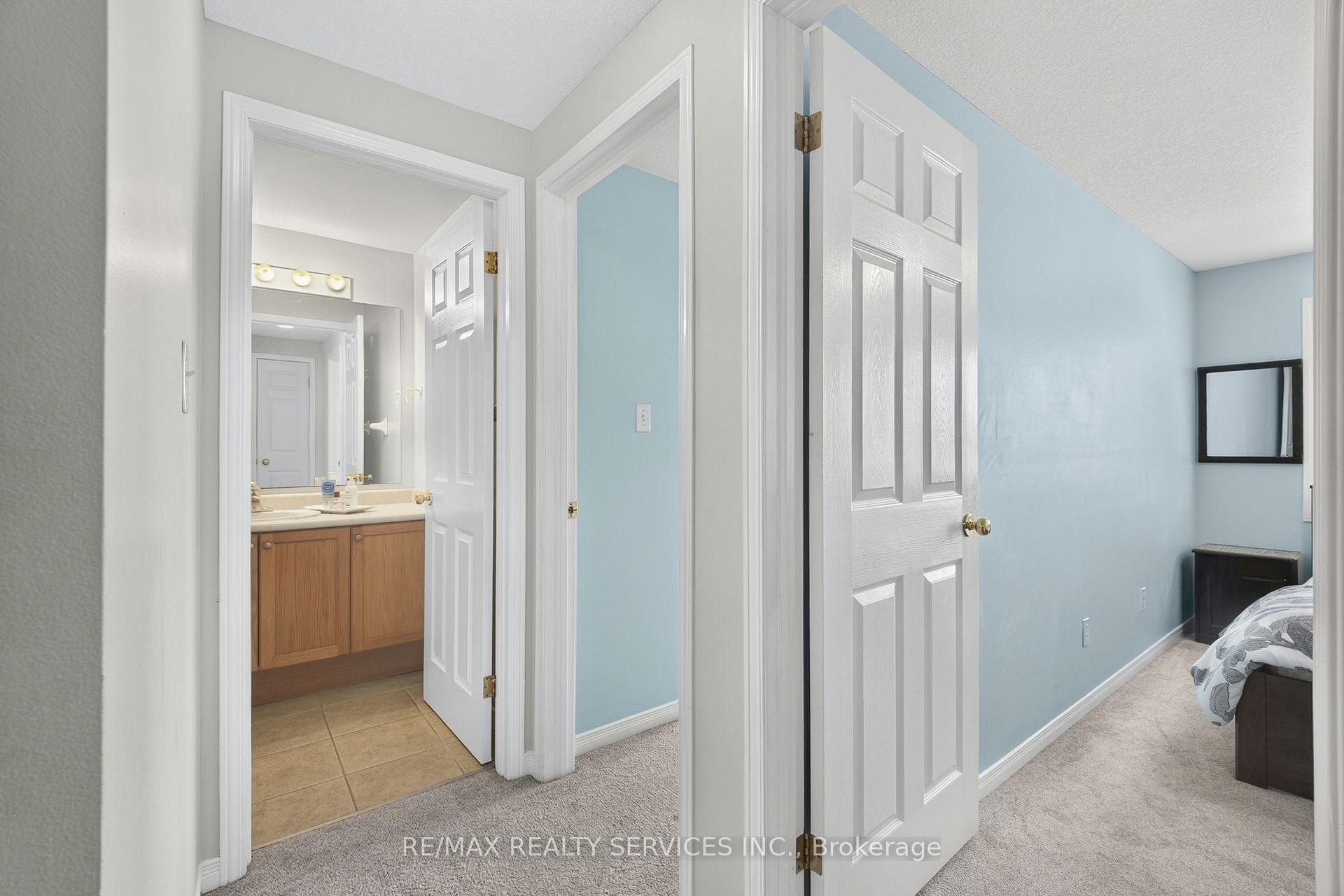 Photo 30 of Unit 17, 120 Dudhope Avenue, Cambridge, Christopher-Champlain — HOMEH