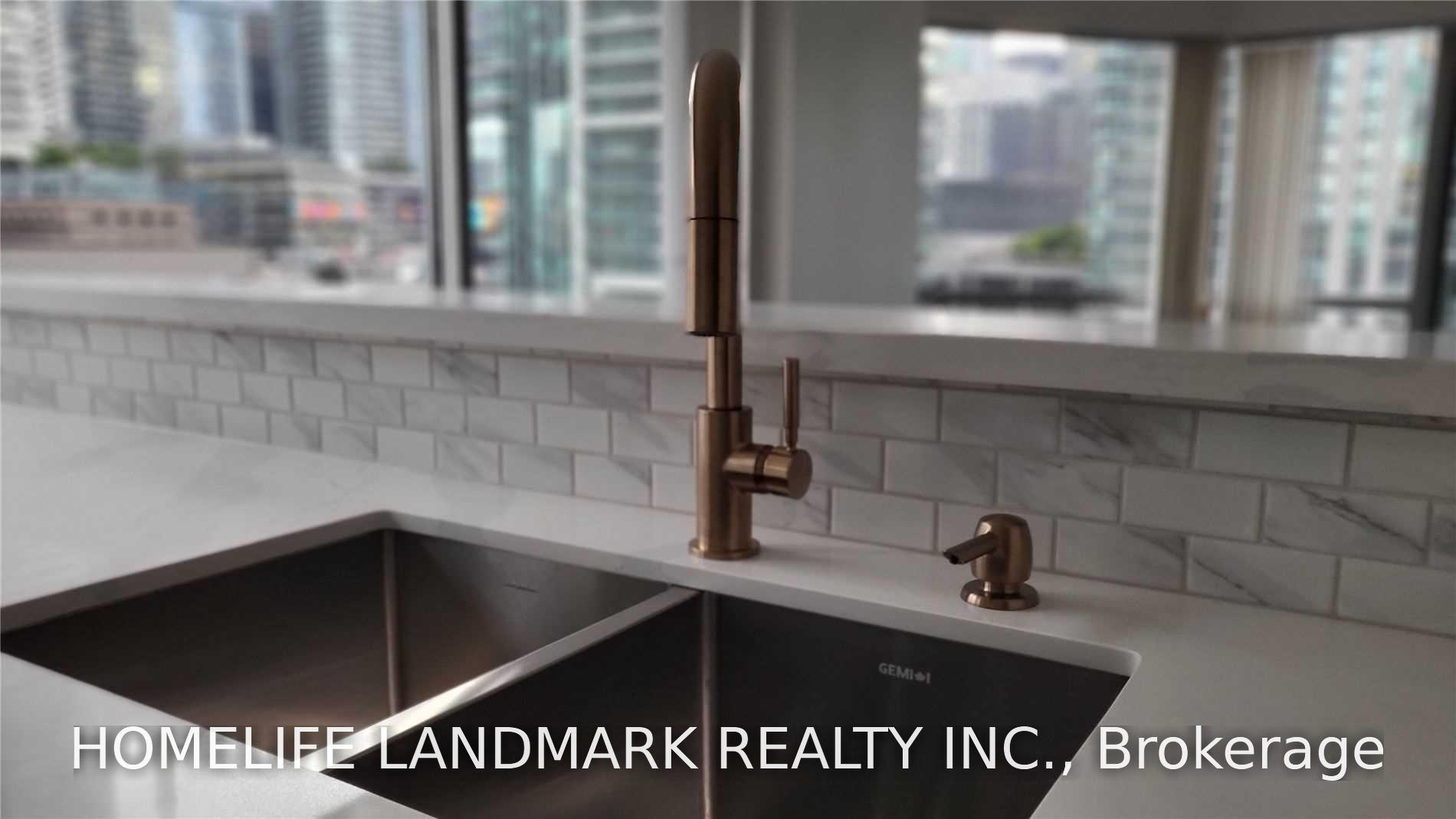 Photo 5 of Unit 611, 10 Queens Quay W, Toronto, Waterfront Communities — HOMEH