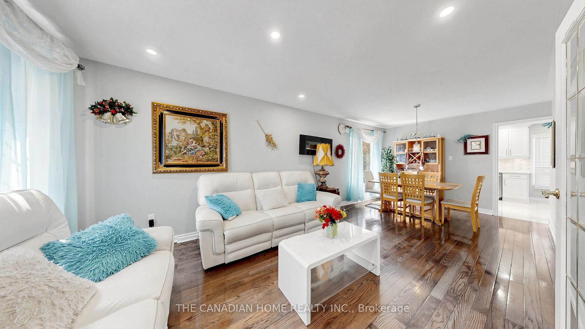 Photo 7 of 68 Banington Crescent, Brampton, Snelgrove — HOMEH
