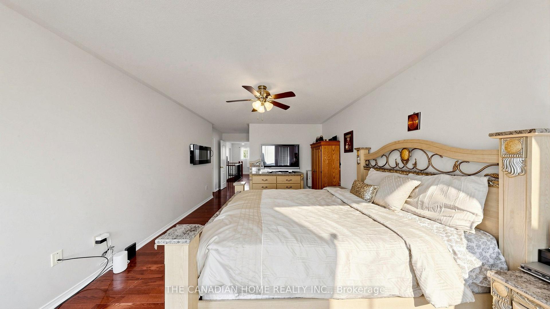 Photo 11 of 68 Banington Crescent, Brampton, Snelgrove — HOMEH