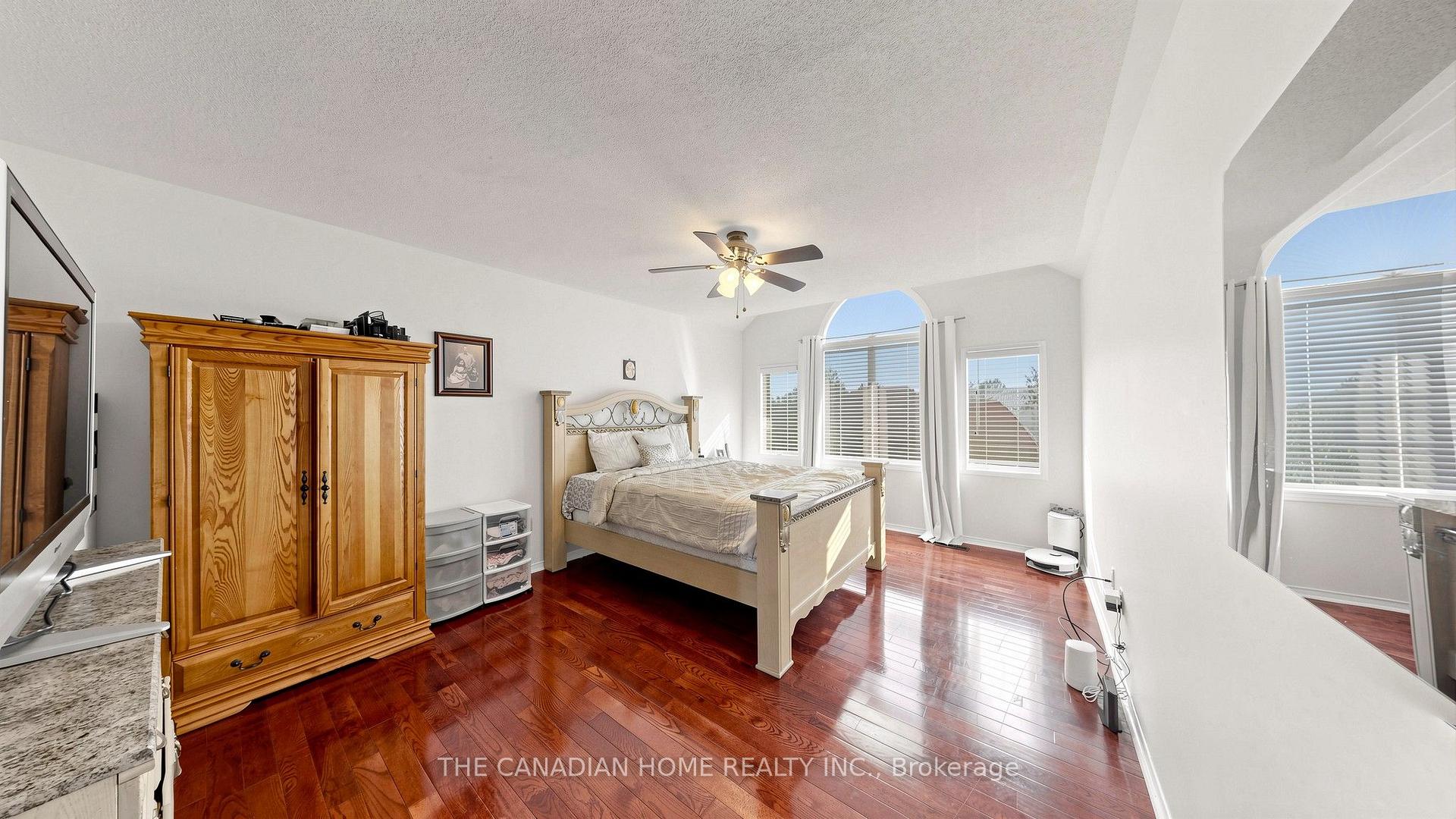Photo 13 of 68 Banington Crescent, Brampton, Snelgrove — HOMEH
