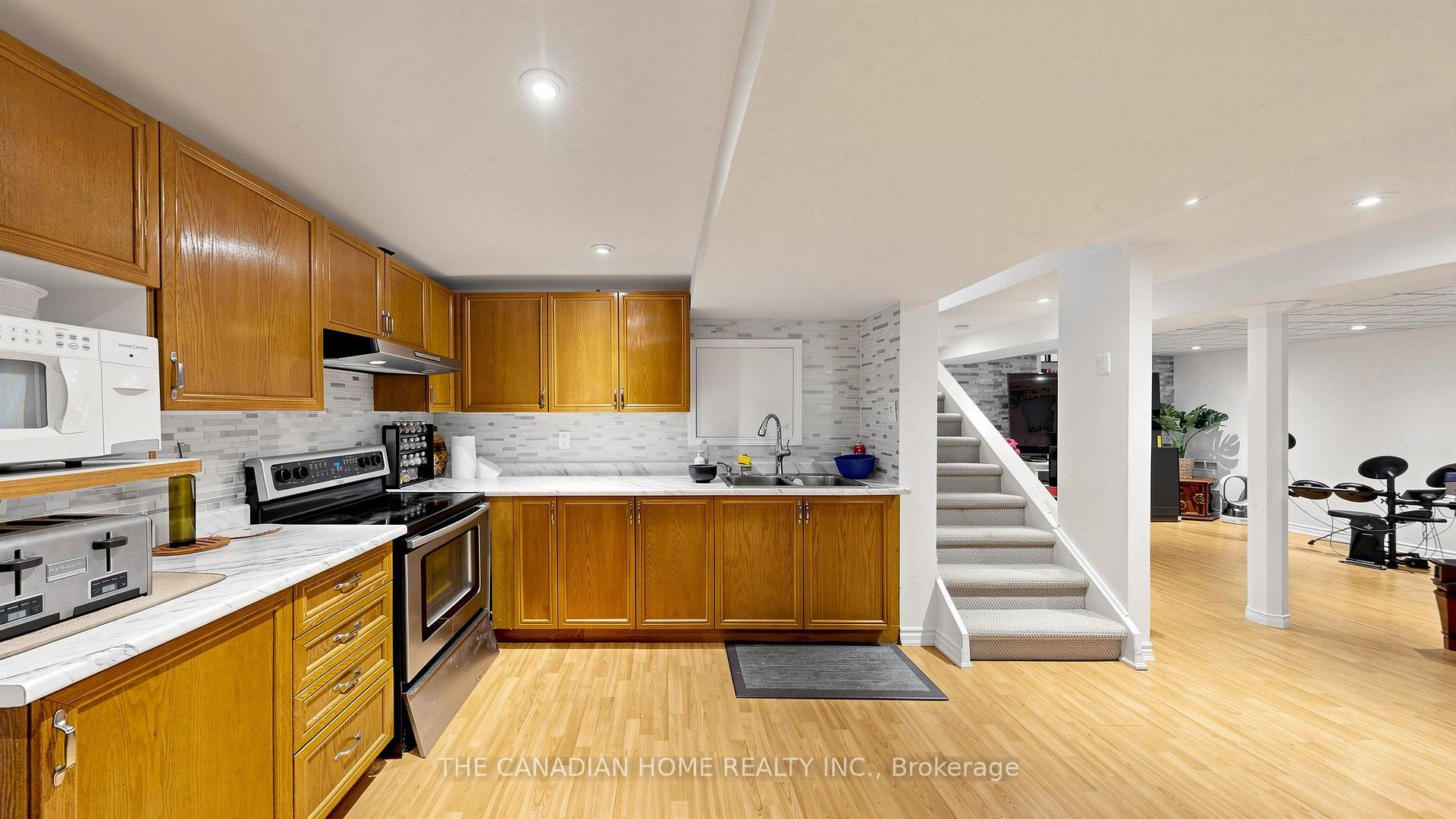 Photo 30 of 68 Banington Crescent, Brampton, Snelgrove — HOMEH