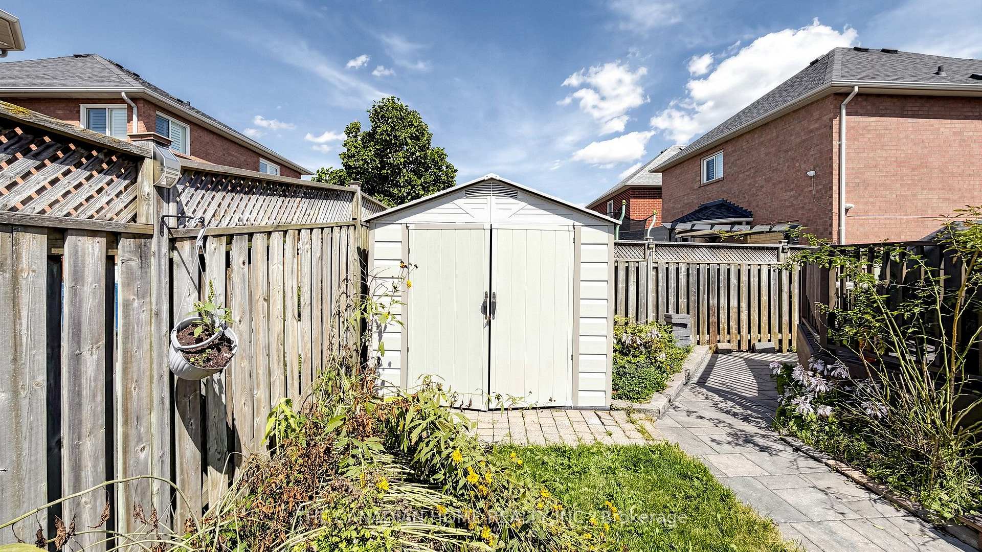 Photo 45 of 68 Banington Crescent, Brampton, Snelgrove — HOMEH