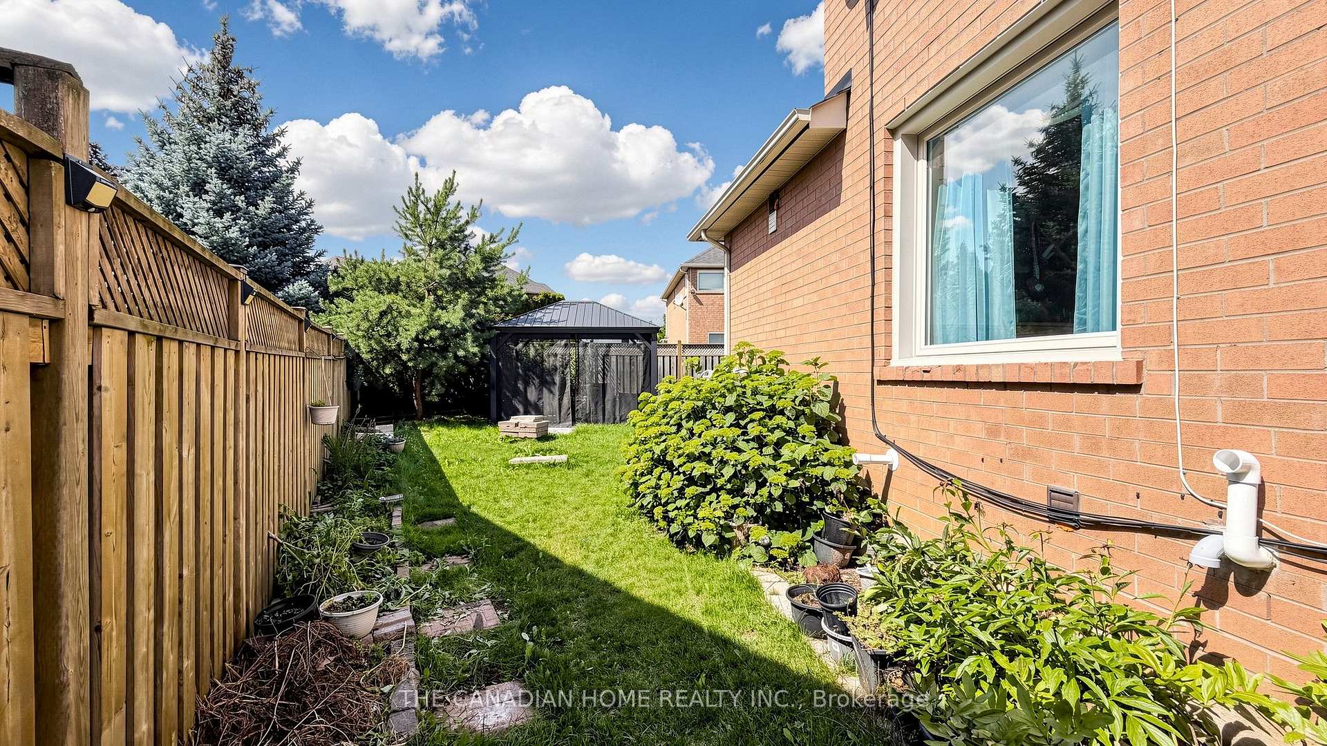 Photo 46 of 68 Banington Crescent, Brampton, Snelgrove — HOMEH