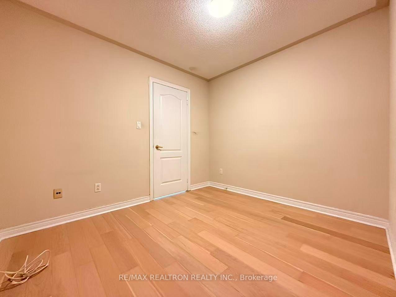 Photo 24 of 269 Finch Avenue E, North York, Willowdale East — HOMEH
