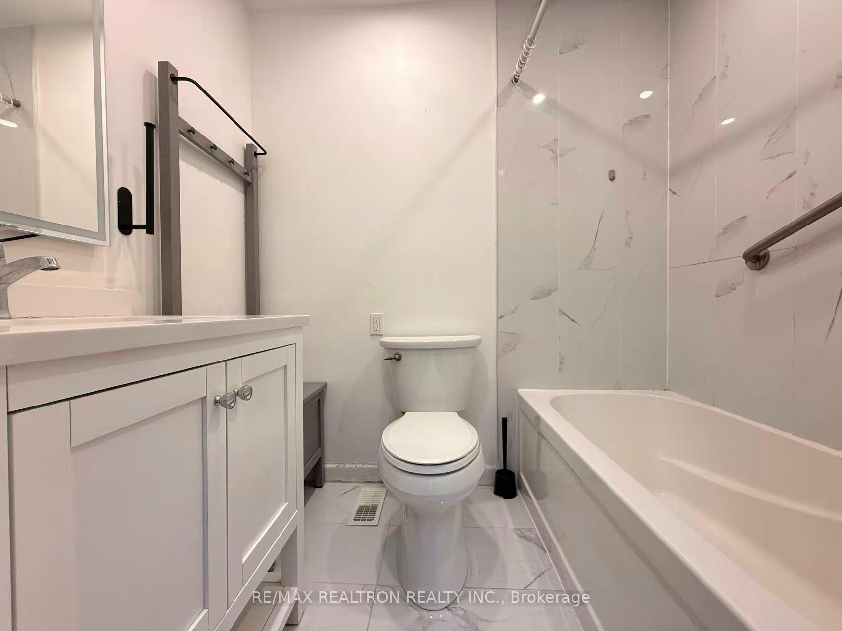 Photo 26 of 269 Finch Avenue E, North York, Willowdale East — HOMEH