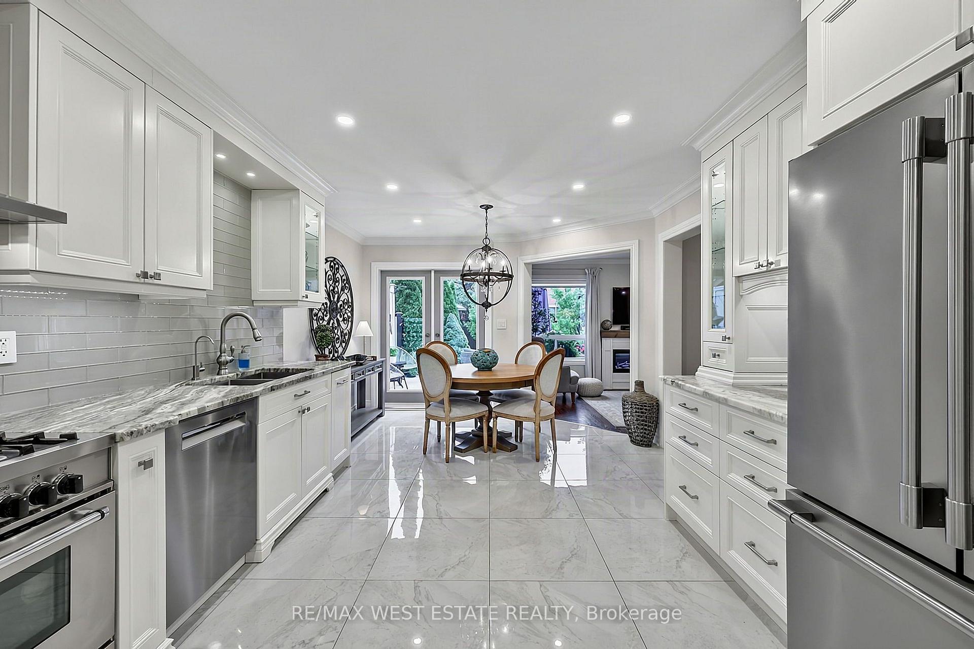 Photo 16 of 32 Ewart Street, Caledon, Bolton North — HOMEH
