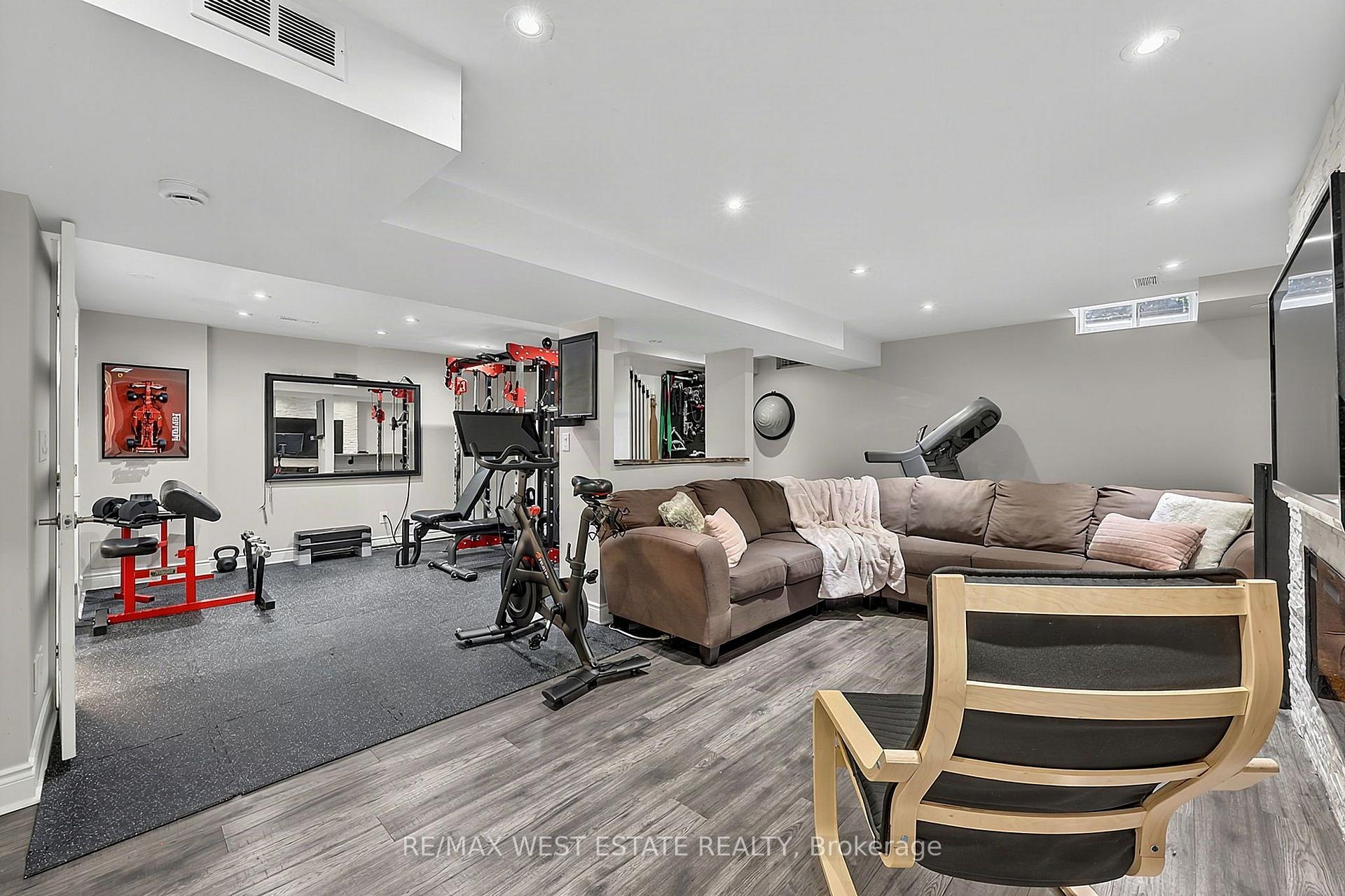 Photo 40 of 32 Ewart Street, Caledon, Bolton North — HOMEH