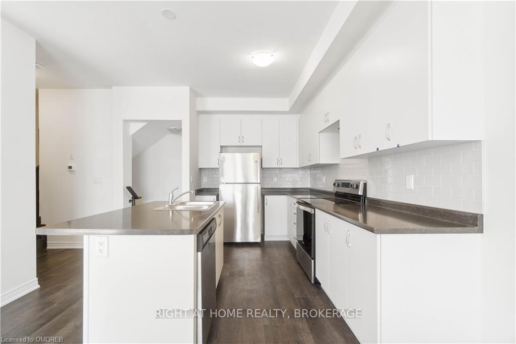 Photo 20 of Unit 8, 40 zinfandel Drive, Hamilton, Fruitland — HOMEH