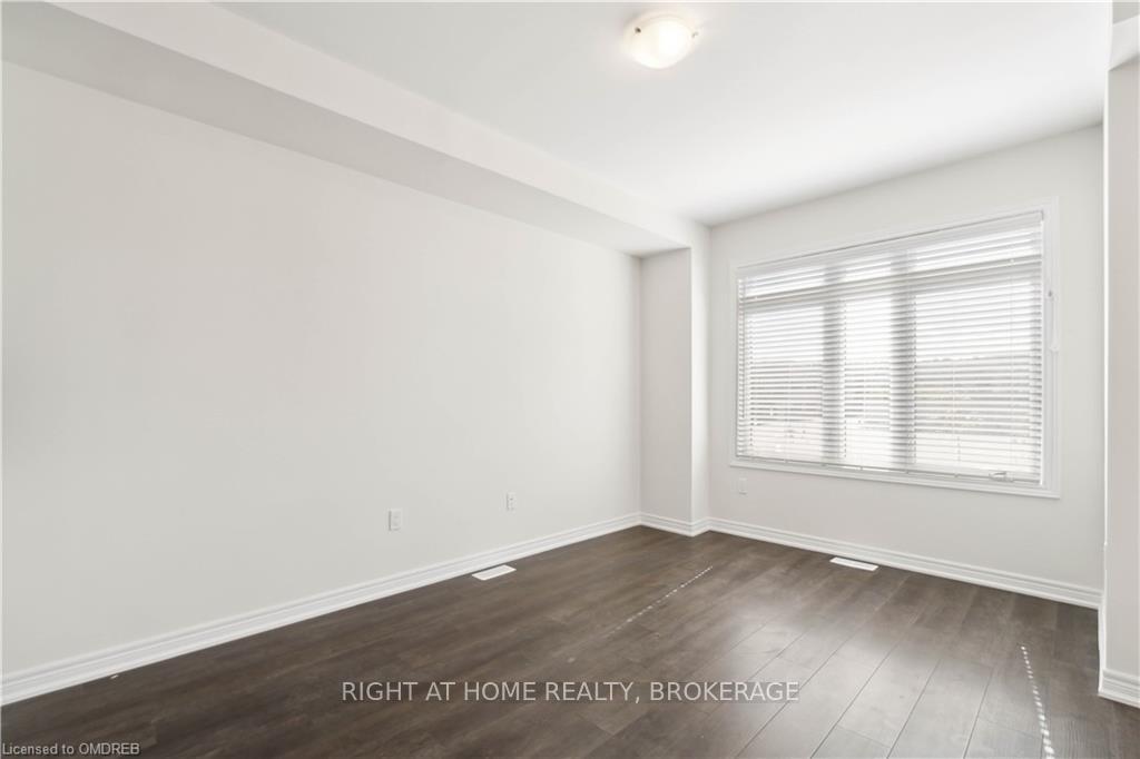 Photo 23 of Unit 8, 40 zinfandel Drive, Hamilton, Fruitland — HOMEH