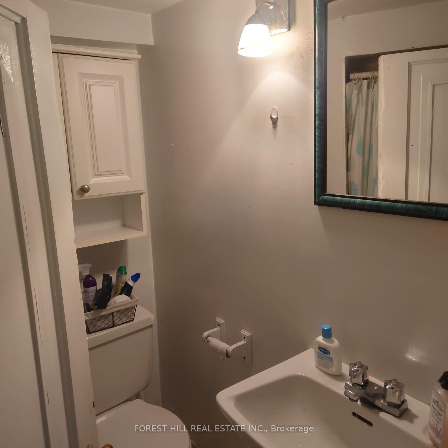 Photo 5 of Unit 1a, 99 Gloucester Street, Toronto, Church-Yonge Corridor — HOMEH