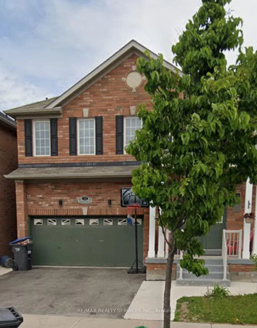 Photo 1 of 32 Demaris Drive, Brampton, Sandringham-Wellington — HOMEH