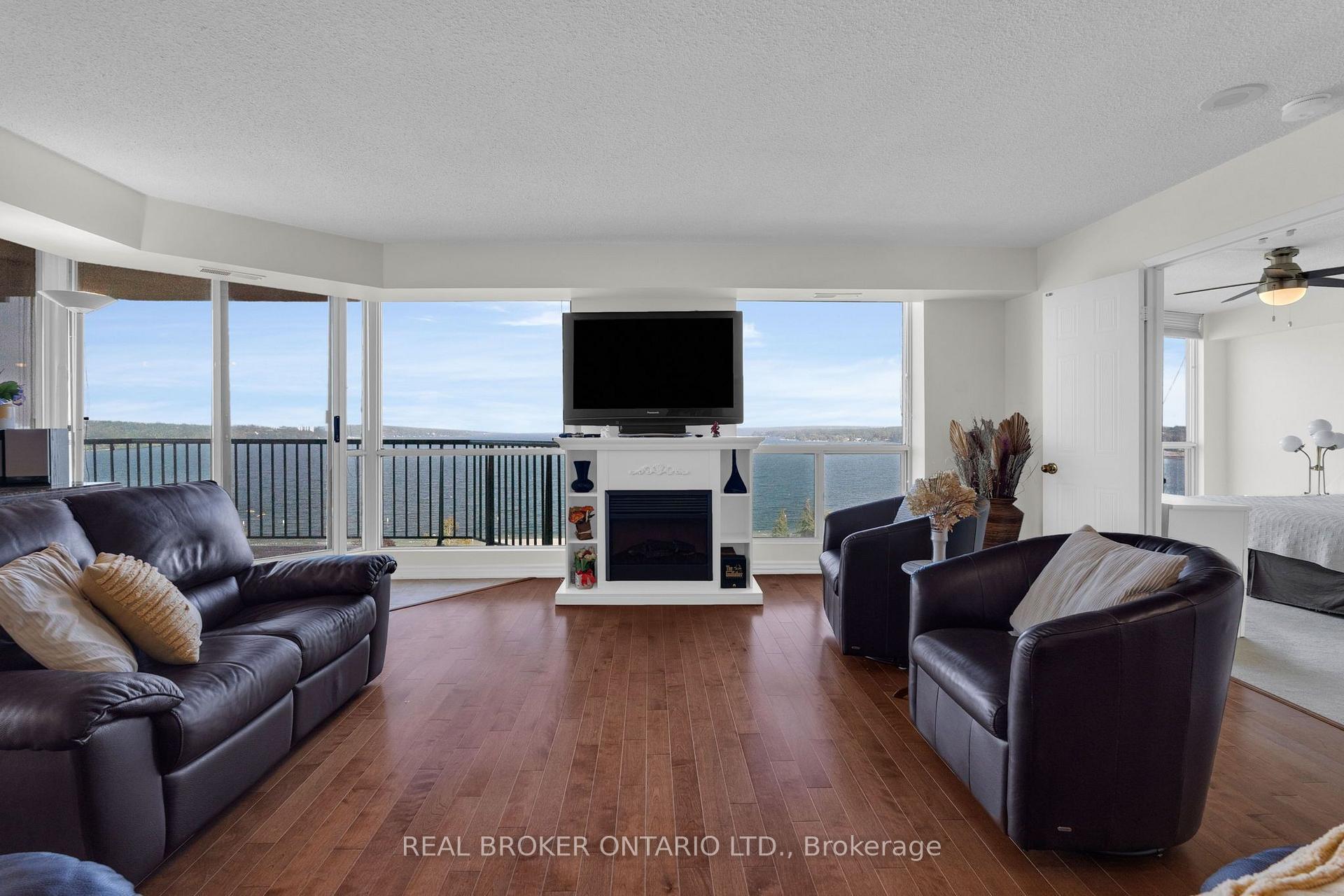 Photo 16 of Unit 903, 65 Ellen Street, Barrie, City Centre — HOMEH