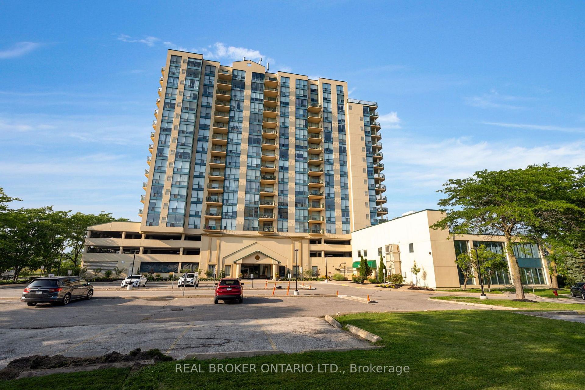 Photo 41 of Unit 903, 65 Ellen Street, Barrie, City Centre — HOMEH