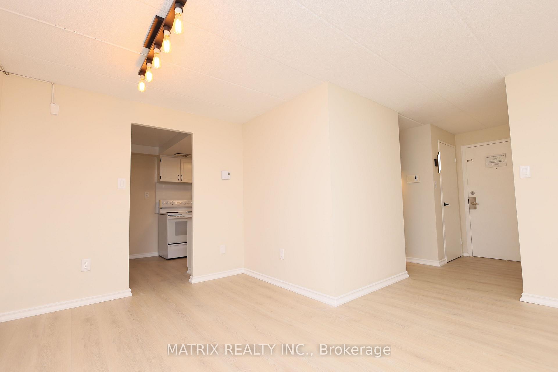 Photo 9 of Unit 91, 53 Taunton Road E, Oshawa, Centennial — HOMEH