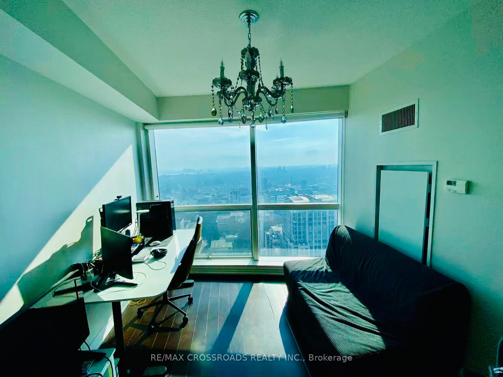 Photo 5 of Unit 5414, 386 Yonge Street, Toronto, Bay Street Corridor — HOMEH