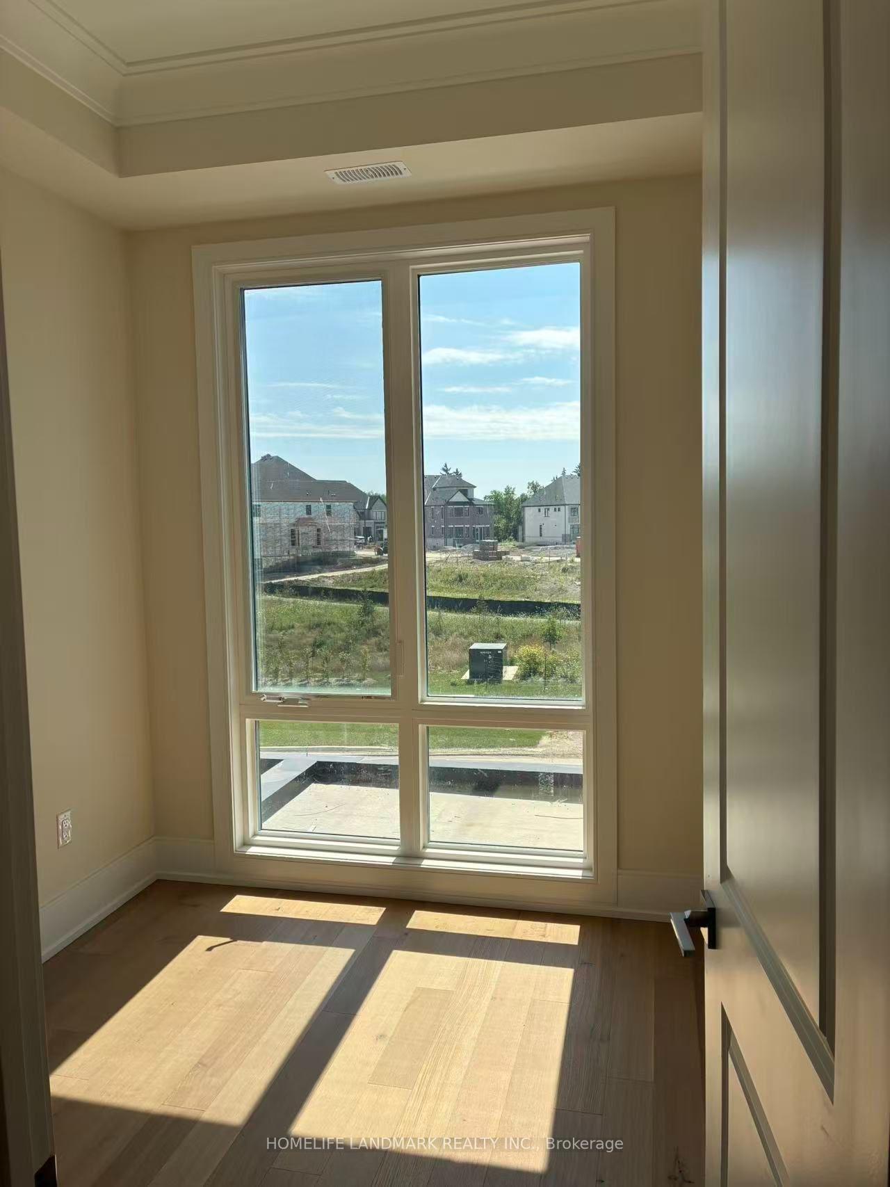 Photo 7 of 471 York Downs Boulevard, Markham, Cachet — HOMEH