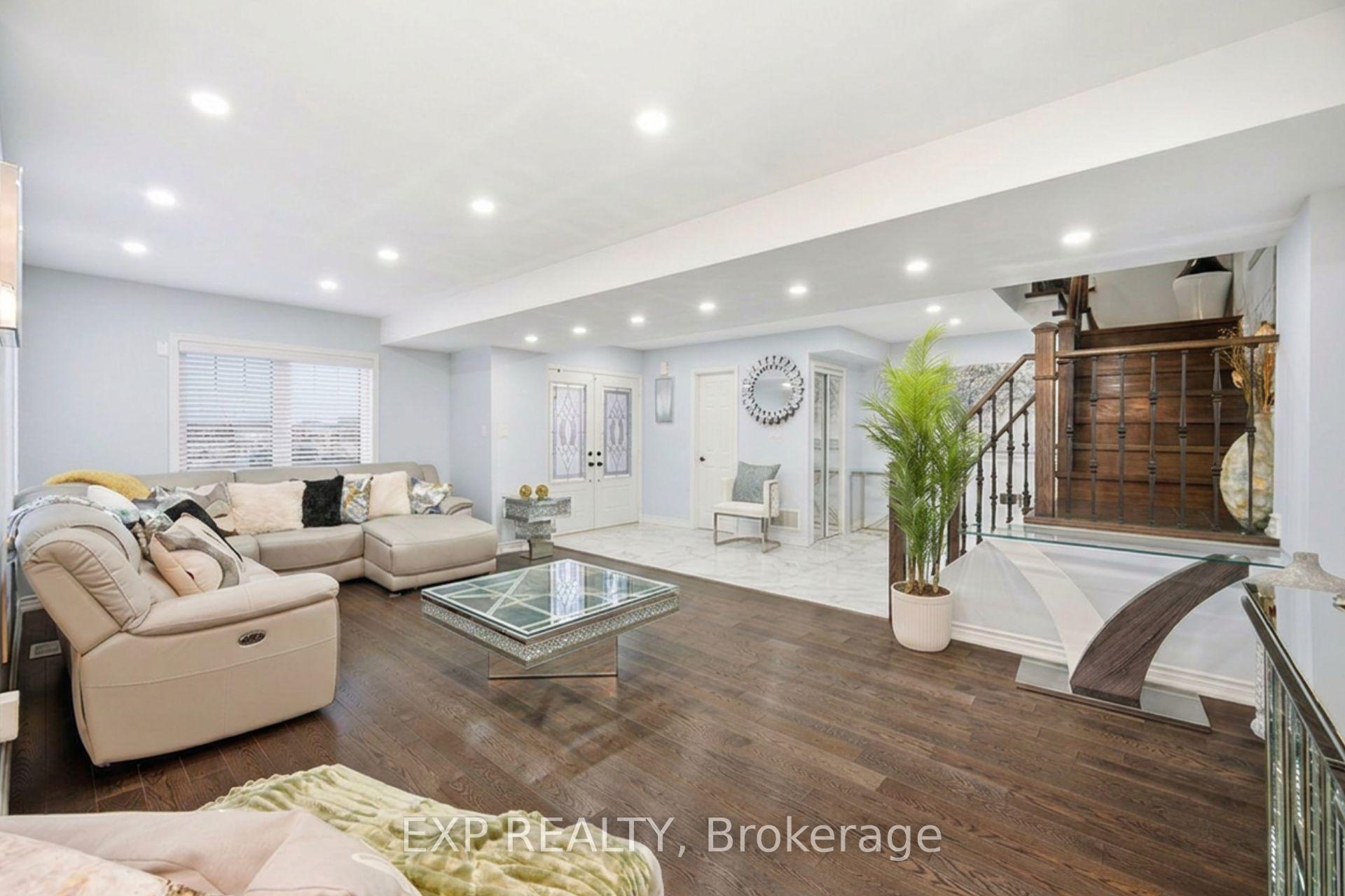 Photo 9 of 2 Camilleri Road, Ajax, Central East — HOMEH