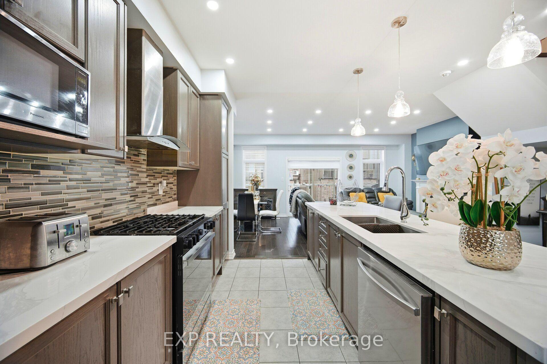 Photo 20 of 2 Camilleri Road, Ajax, Central East — HOMEH