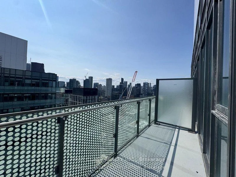 Photo 37 of Unit PH3015, 70 Princess Street, Toronto, Moss Park — HOMEH