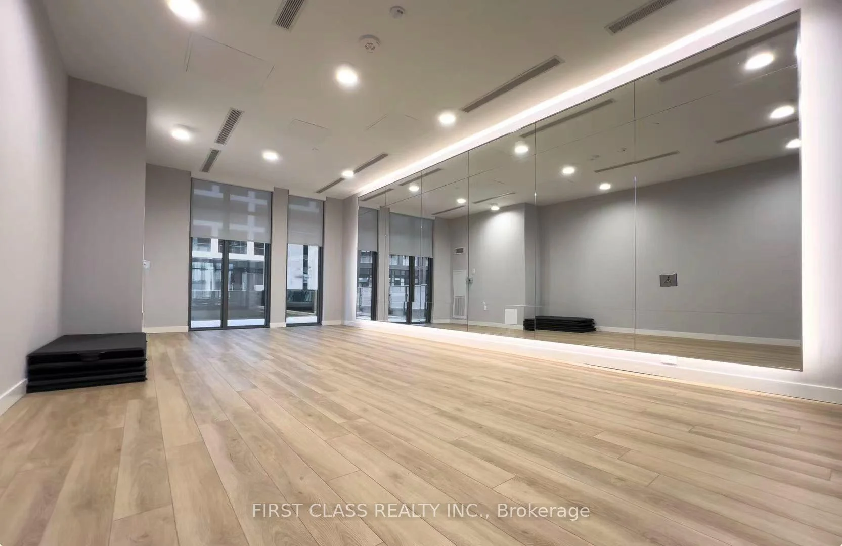 Photo 45 of Unit PH3015, 70 Princess Street, Toronto, Moss Park — HOMEH