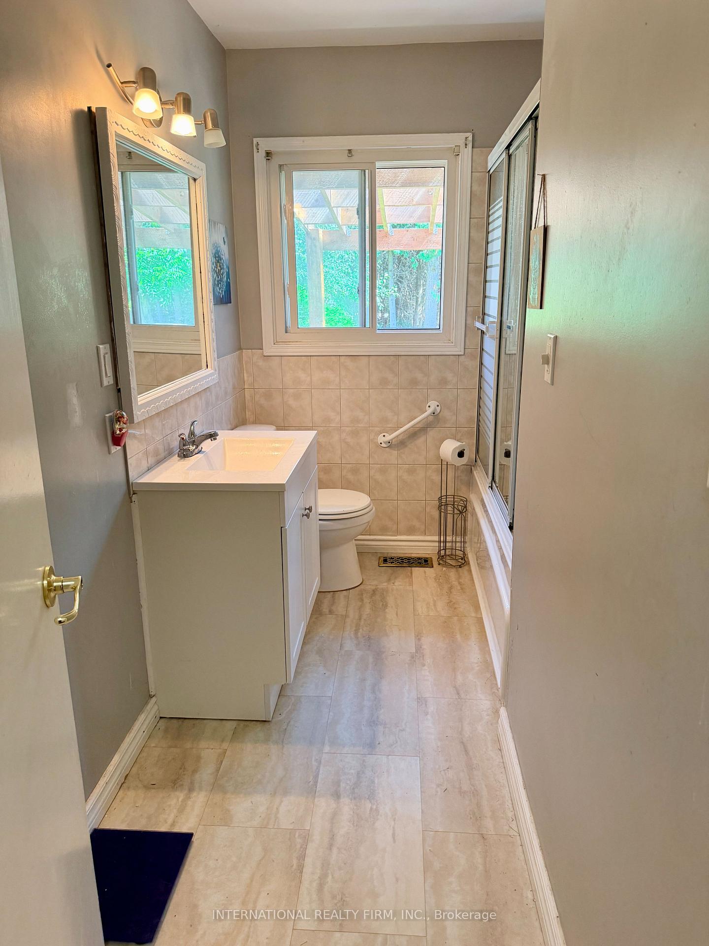 Photo 11 of 2601 Division Street, Hamilton Township, Rural Hamilton — HOMEH