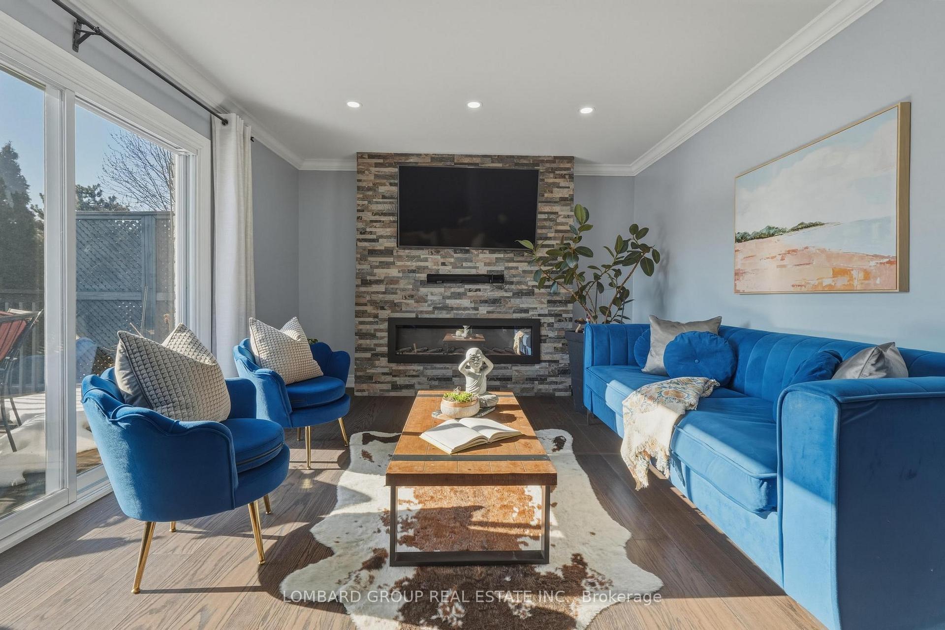 Photo 11 of 10 Whitmore Court, Brampton, Heart Lake West — HOMEH