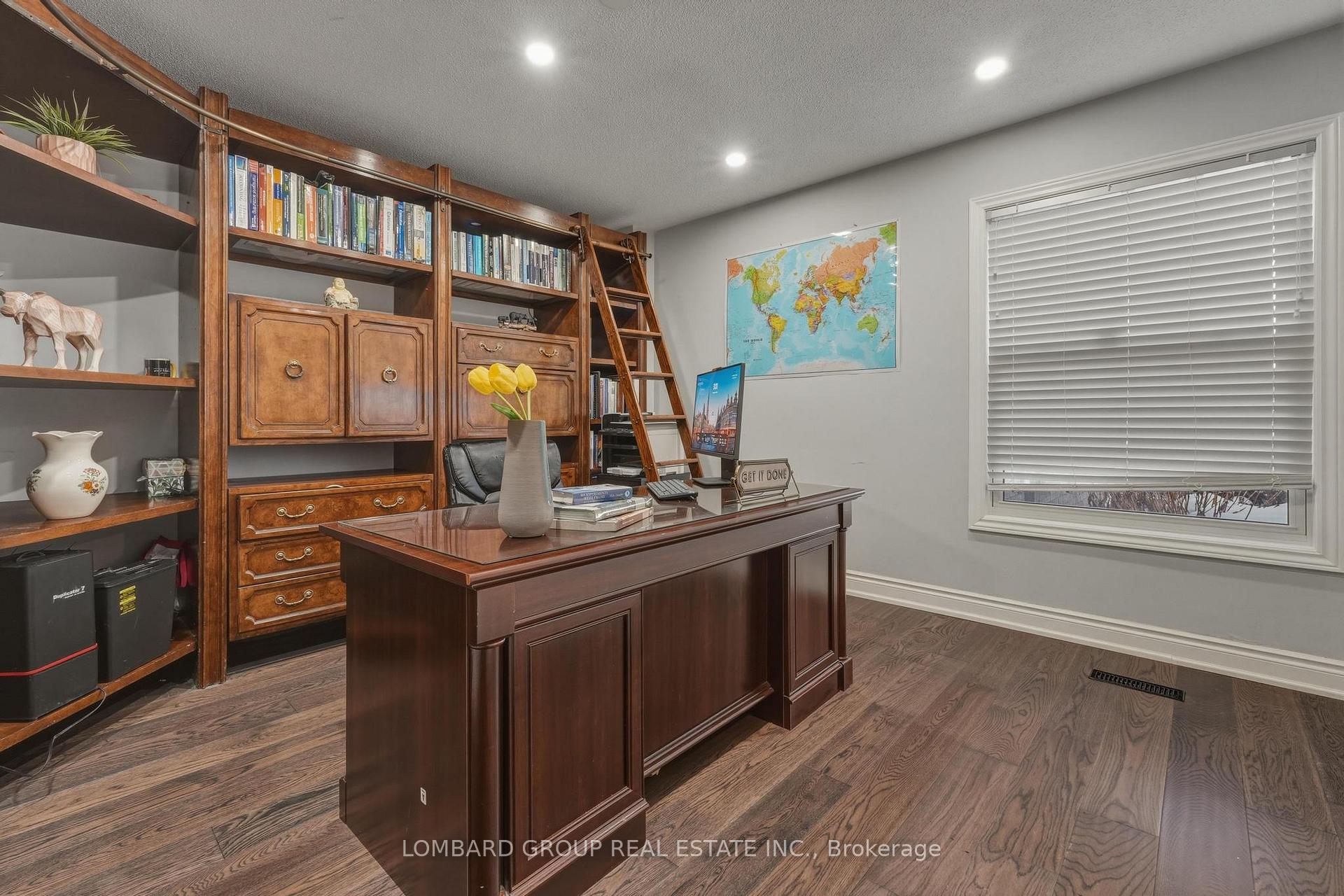 Photo 12 of 10 Whitmore Court, Brampton, Heart Lake West — HOMEH