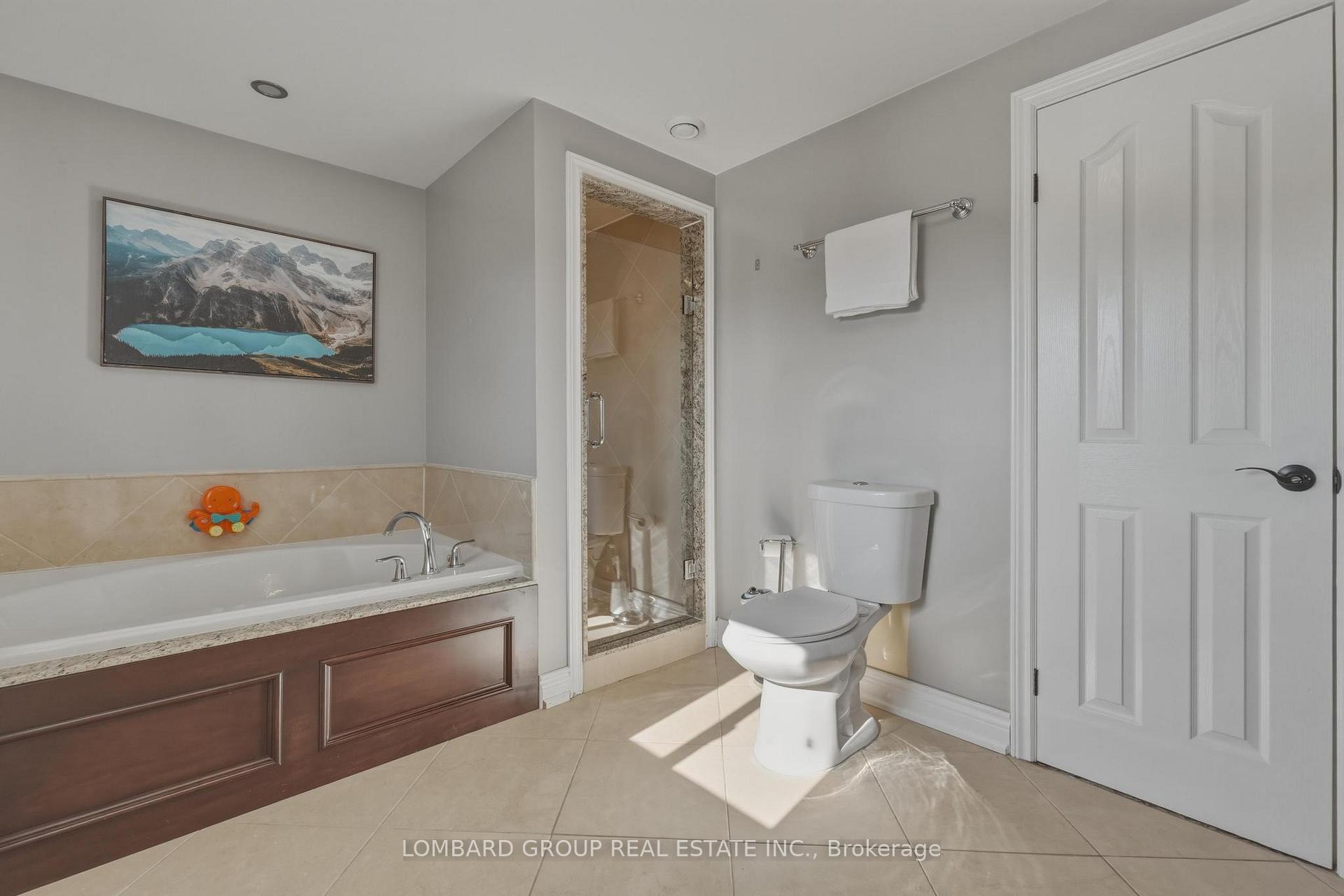 Photo 21 of 10 Whitmore Court, Brampton, Heart Lake West — HOMEH