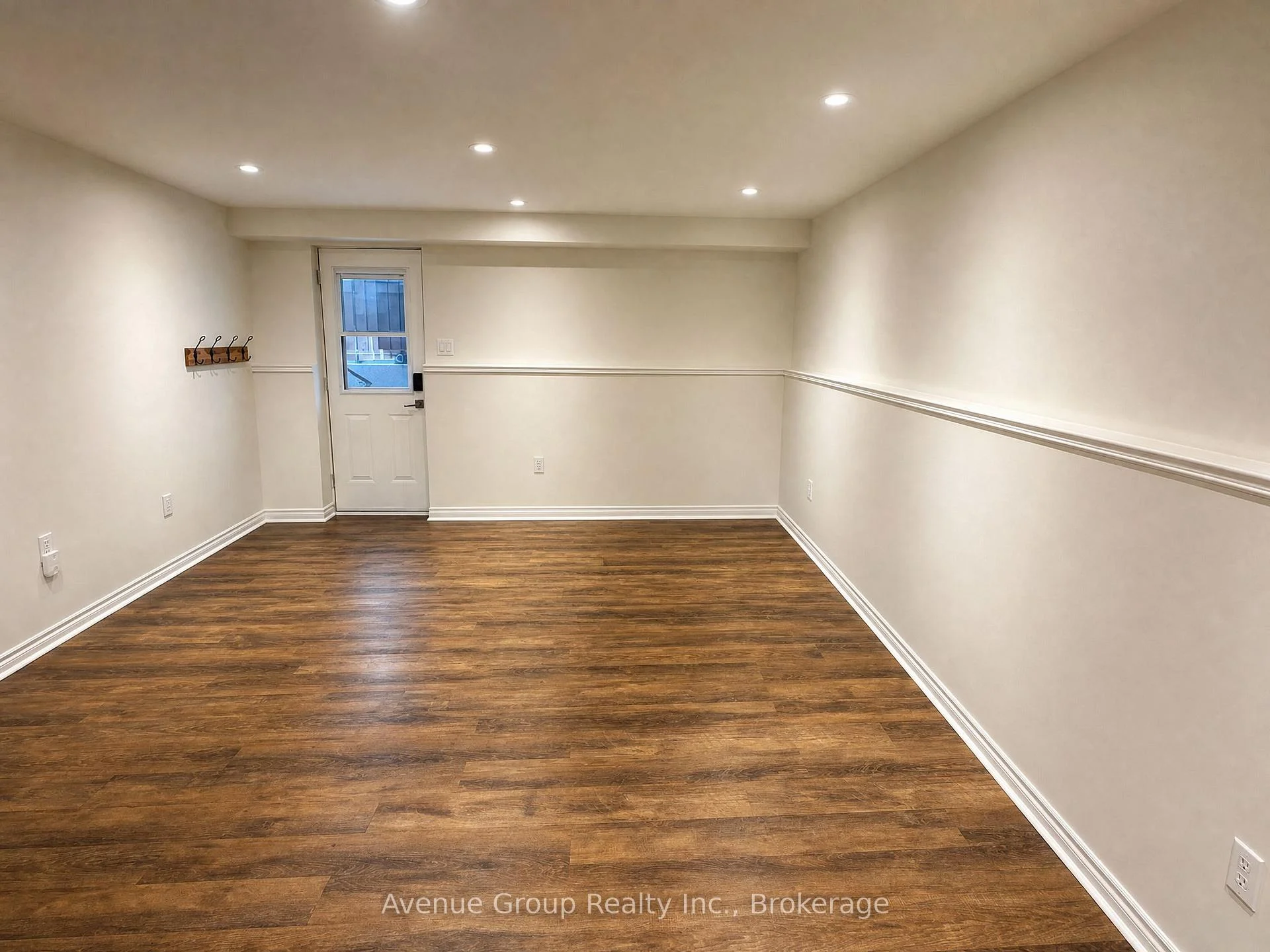 Photo 11 of Unit Lower, 54 Leggott Avenue, Barrie, Painswick North — HOMEH