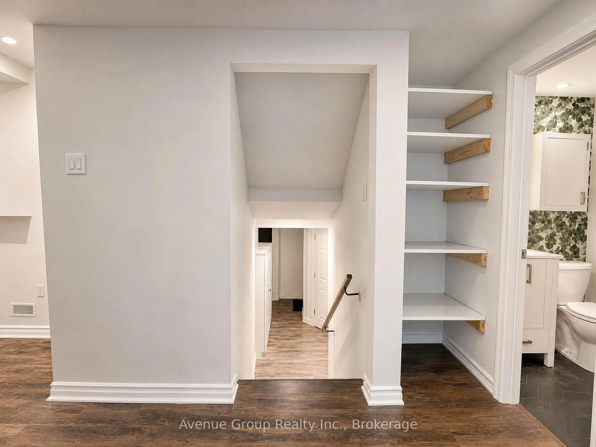 Photo 27 of Unit Lower, 54 Leggott Avenue, Barrie, Painswick North — HOMEH