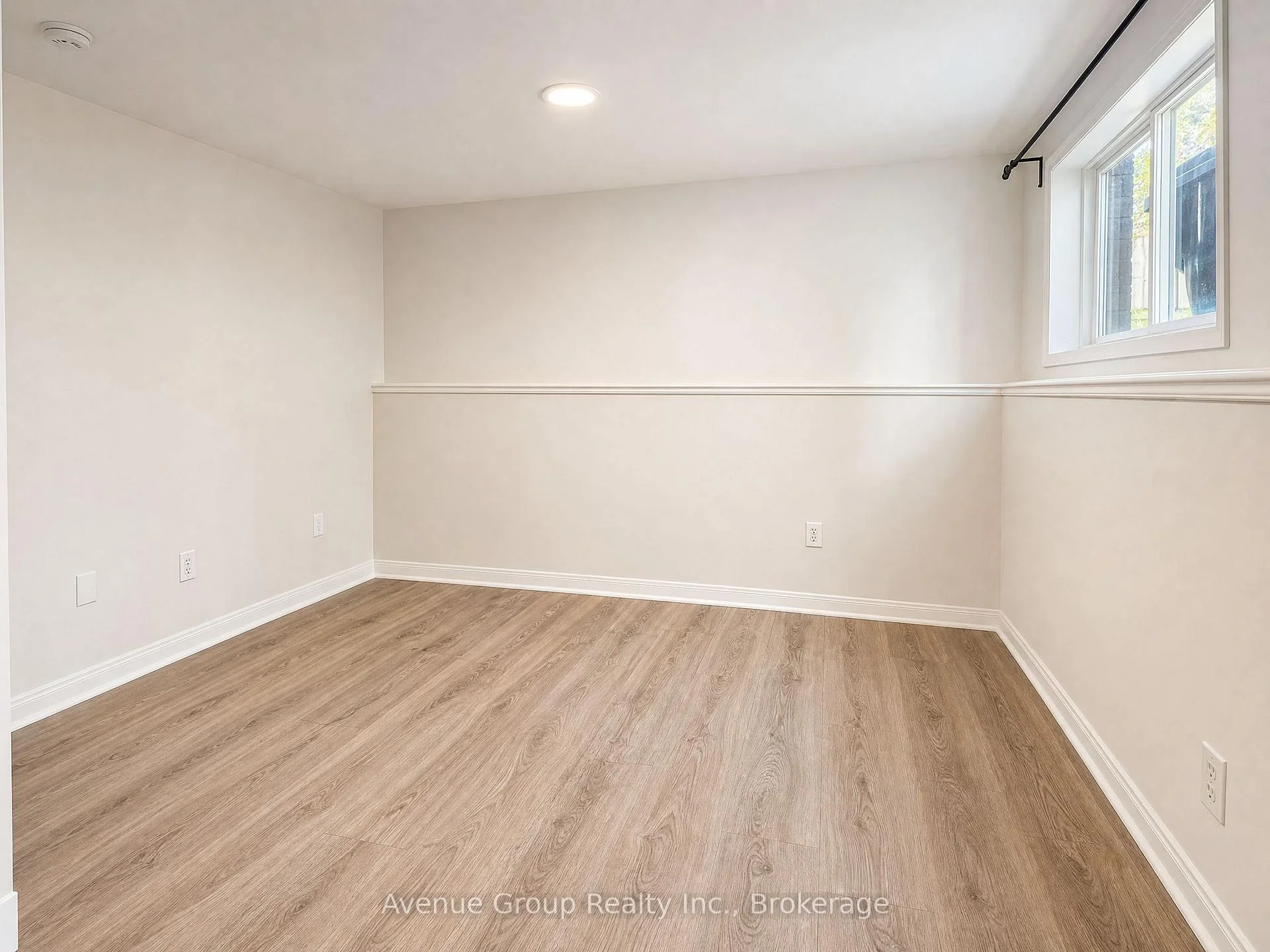 Photo 42 of Unit Lower, 54 Leggott Avenue, Barrie, Painswick North — HOMEH