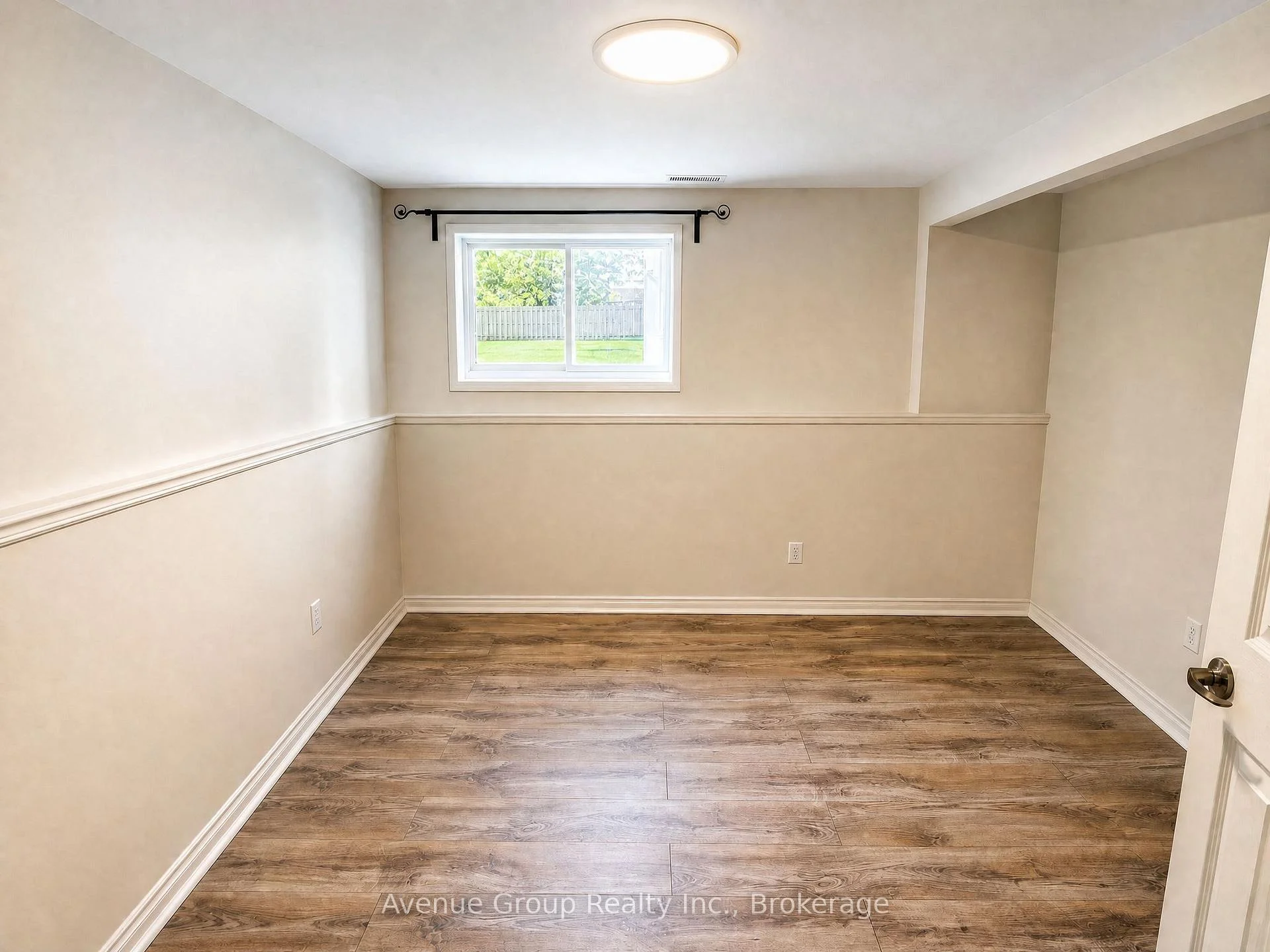 Photo 43 of Unit Lower, 54 Leggott Avenue, Barrie, Painswick North — HOMEH
