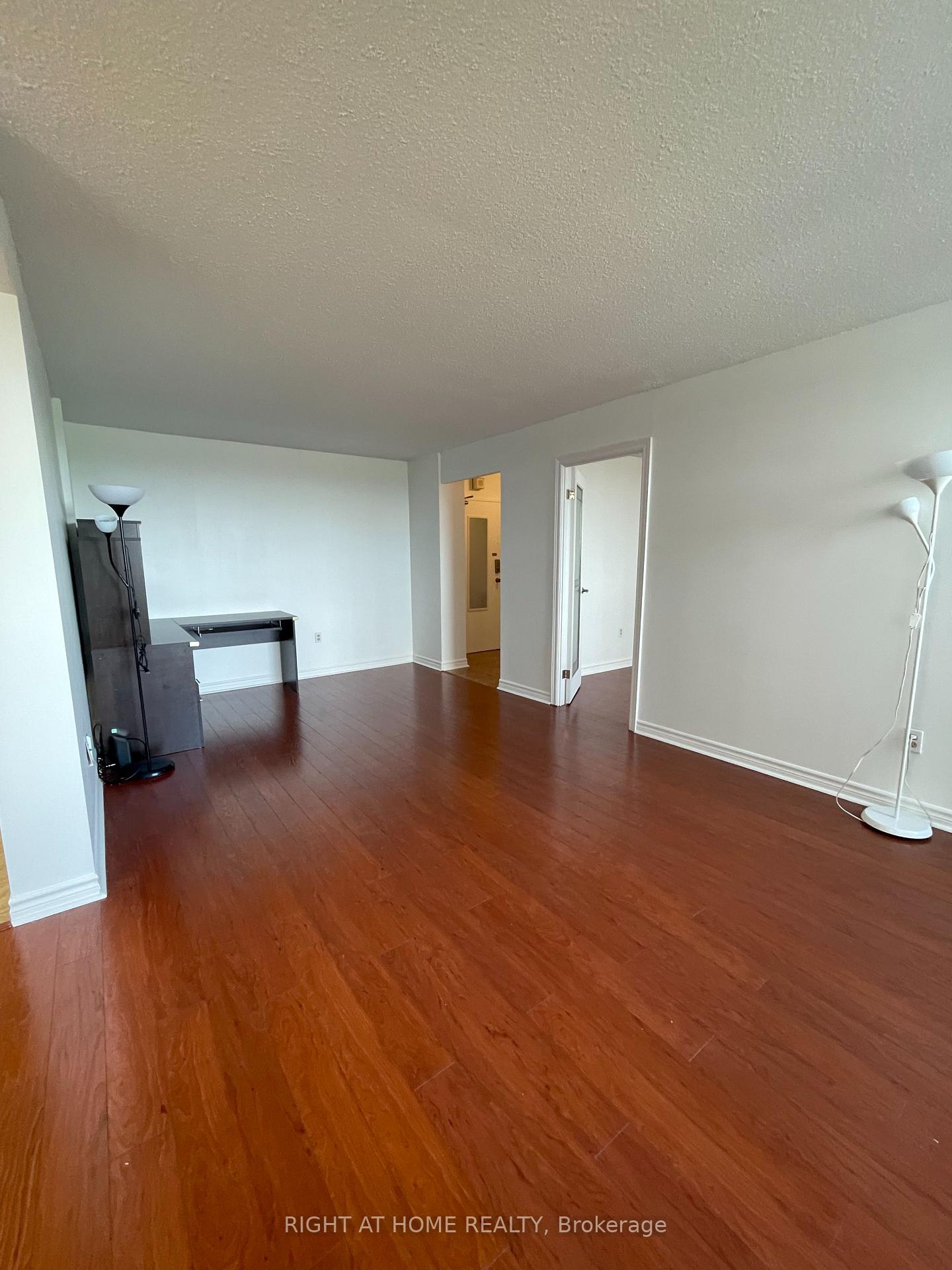 Photo 8 of 5 Old Sheppard Avenue, North York, Pleasant View — HOMEH