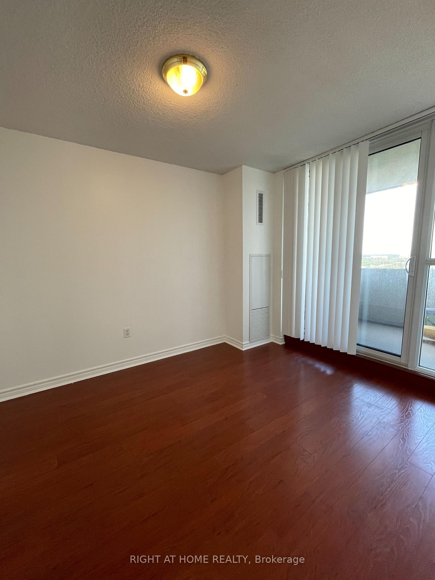 Photo 18 of 5 Old Sheppard Avenue, North York, Pleasant View — HOMEH
