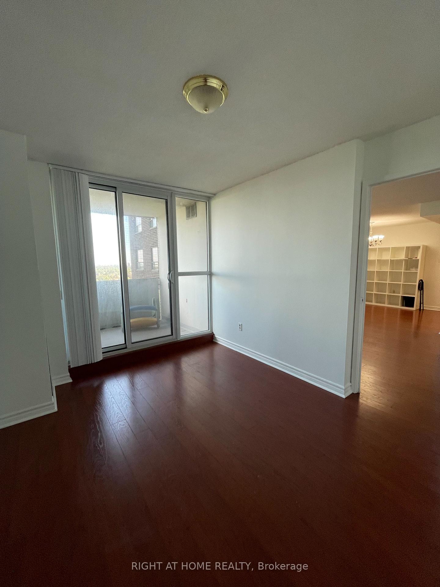 Photo 19 of 5 Old Sheppard Avenue, North York, Pleasant View — HOMEH