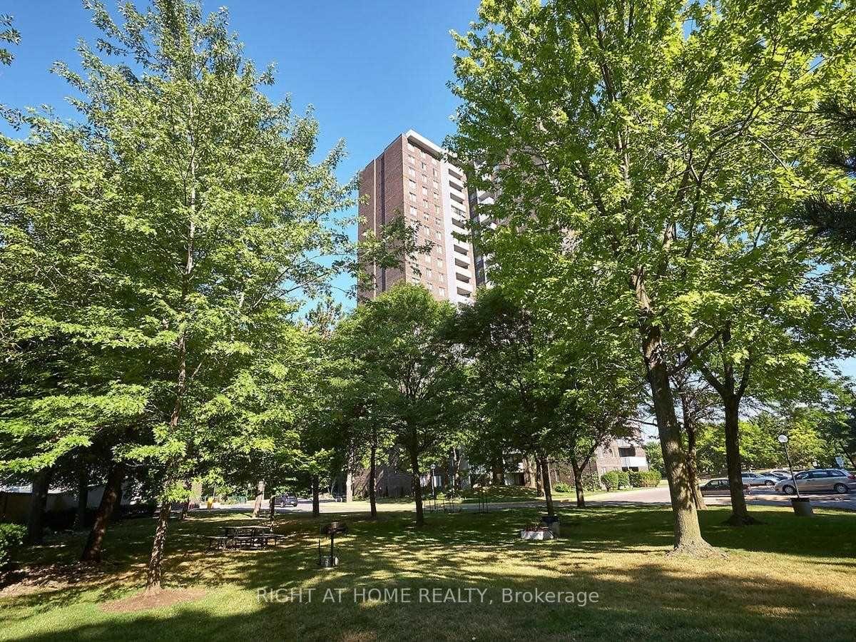 Photo 46 of 5 Old Sheppard Avenue, North York, Pleasant View — HOMEH