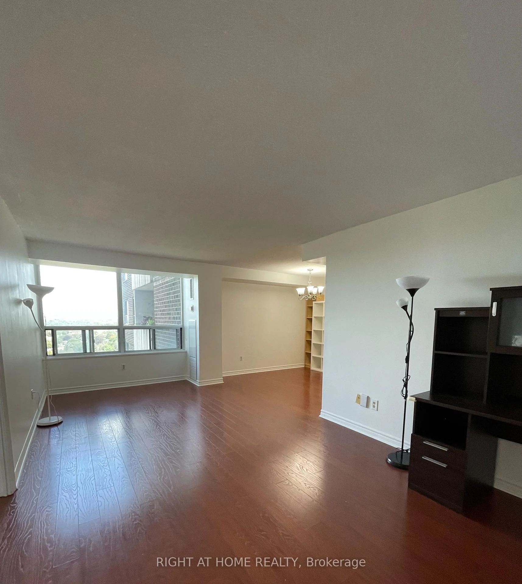 Photo 2 of 5 Old Sheppard Avenue, North York, Pleasant View — HOMEH