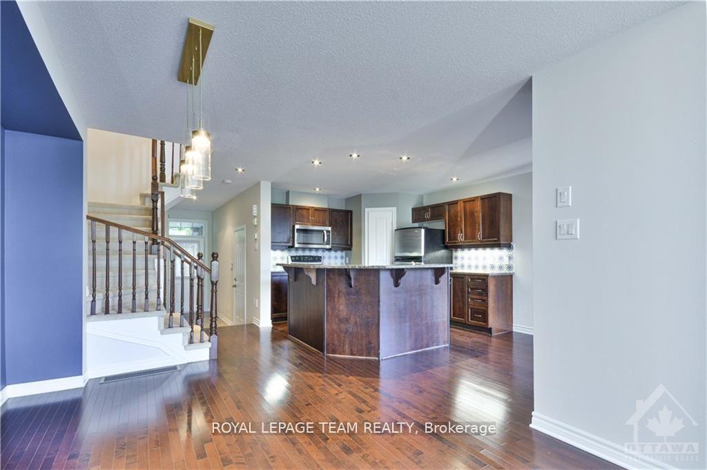 Photo 8 of 252 Tandalee Crescent, Ottawa, Kanata - Emerald Meadows/Trailwest — HOMEH