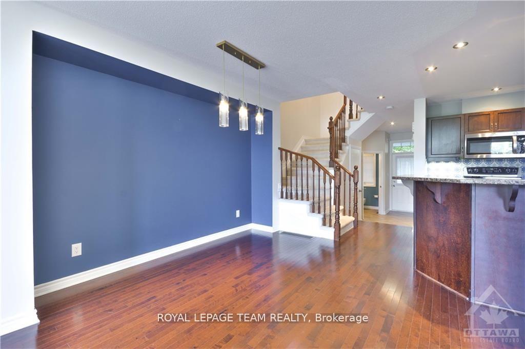 Photo 16 of 252 Tandalee Crescent, Ottawa, Kanata - Emerald Meadows/Trailwest — HOMEH