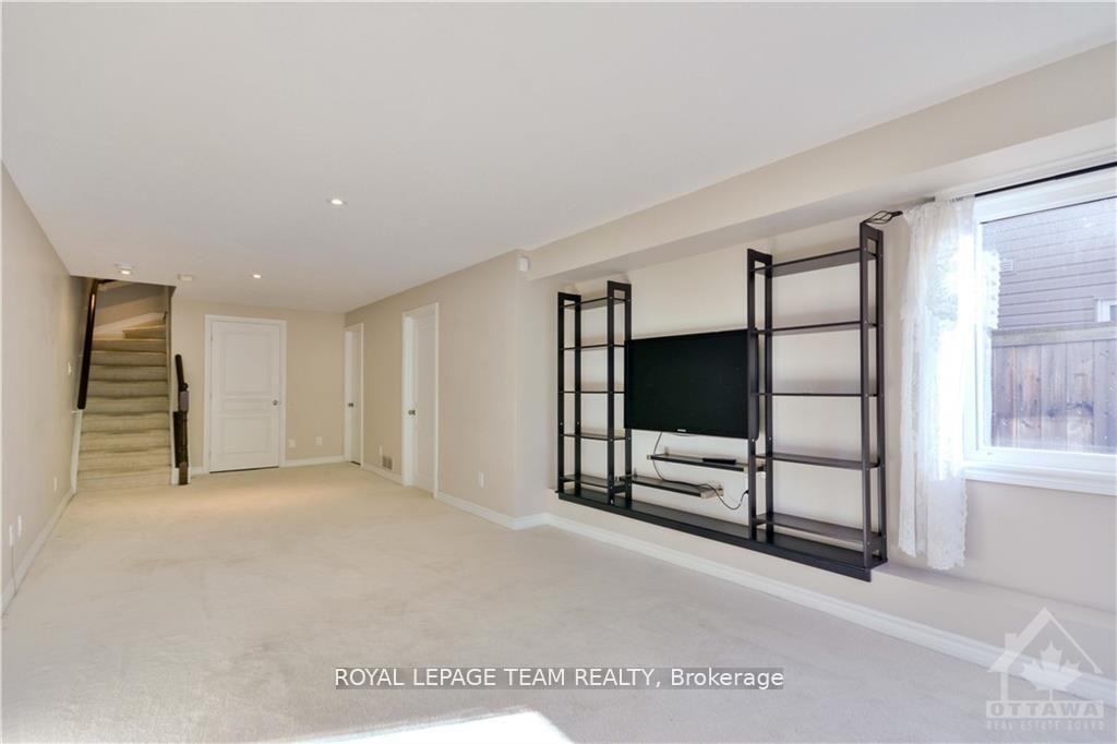 Photo 30 of 252 Tandalee Crescent, Ottawa, Kanata - Emerald Meadows/Trailwest — HOMEH