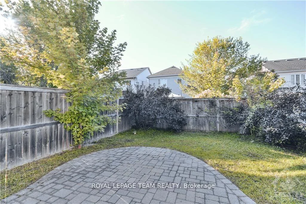 Photo 9 of 252 Tandalee Crescent, Ottawa, Kanata - Emerald Meadows/Trailwest — HOMEH
