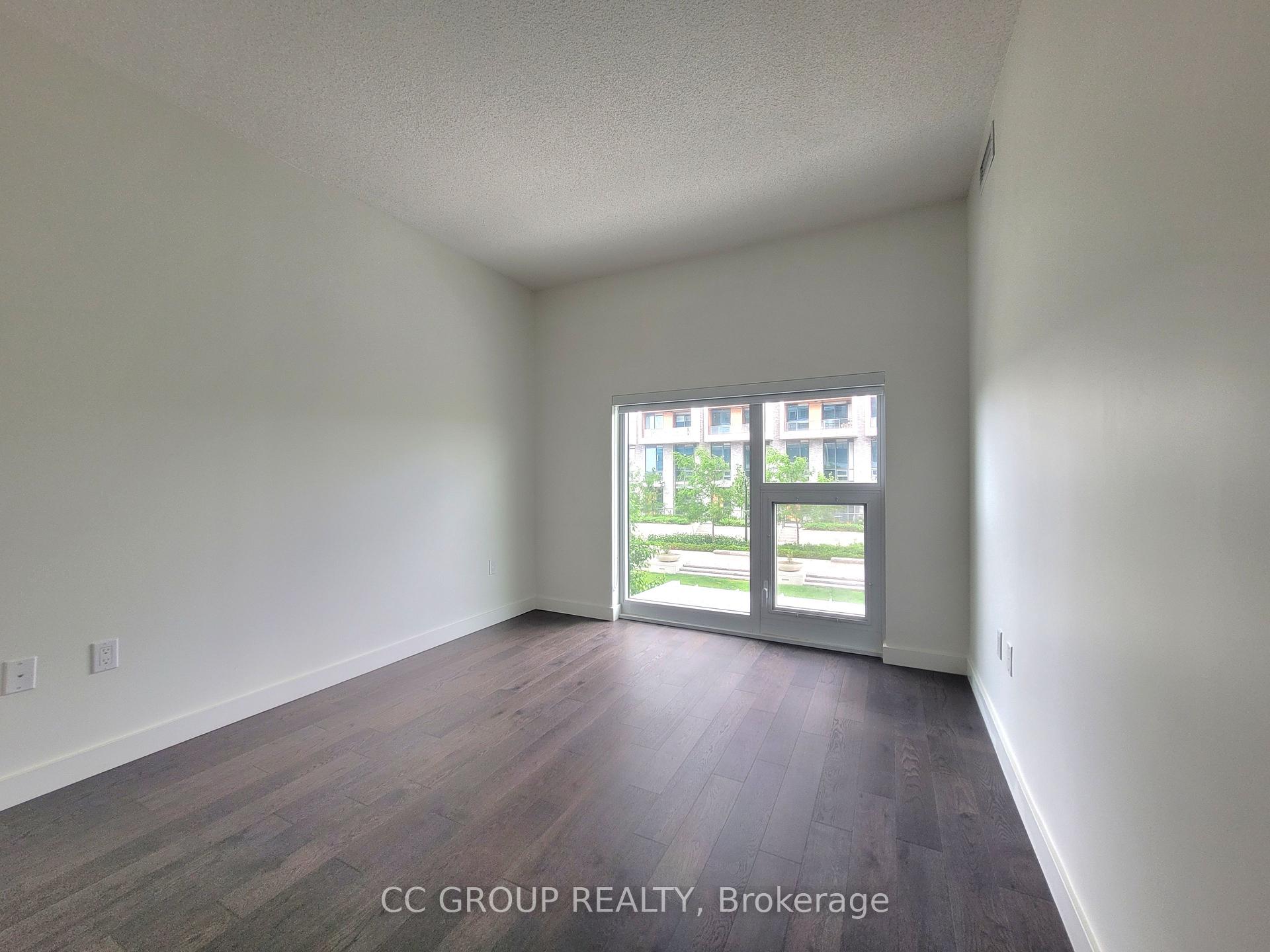 Photo 9 of Unit Th207, 85 Mcmahon Drive, North York, Bayview Village — HOMEH