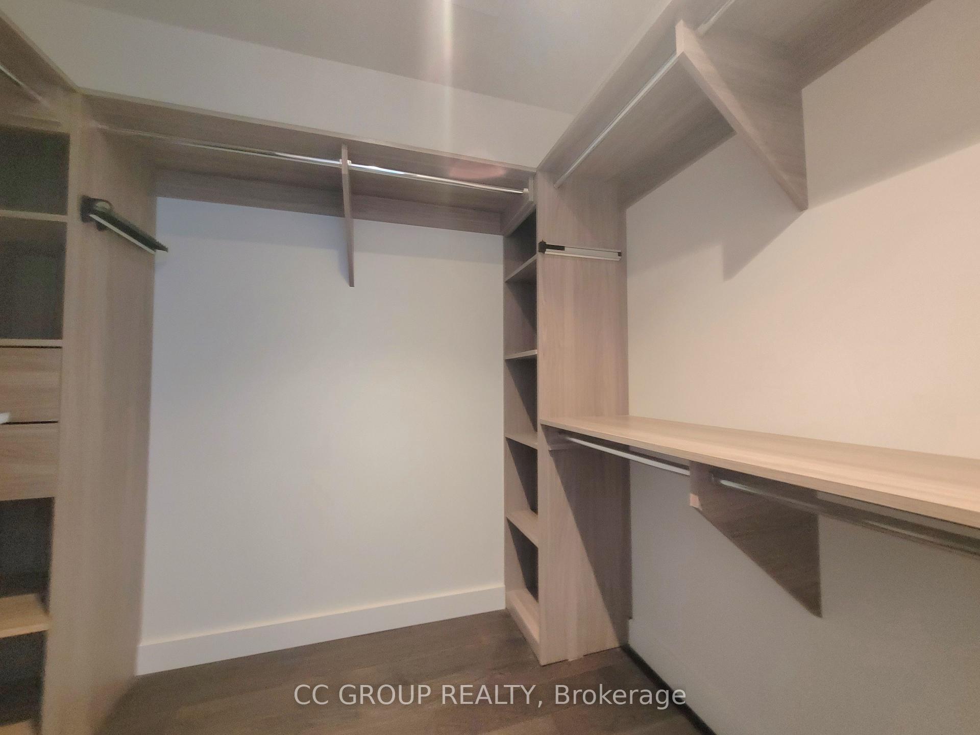 Photo 11 of Unit Th207, 85 Mcmahon Drive, North York, Bayview Village — HOMEH
