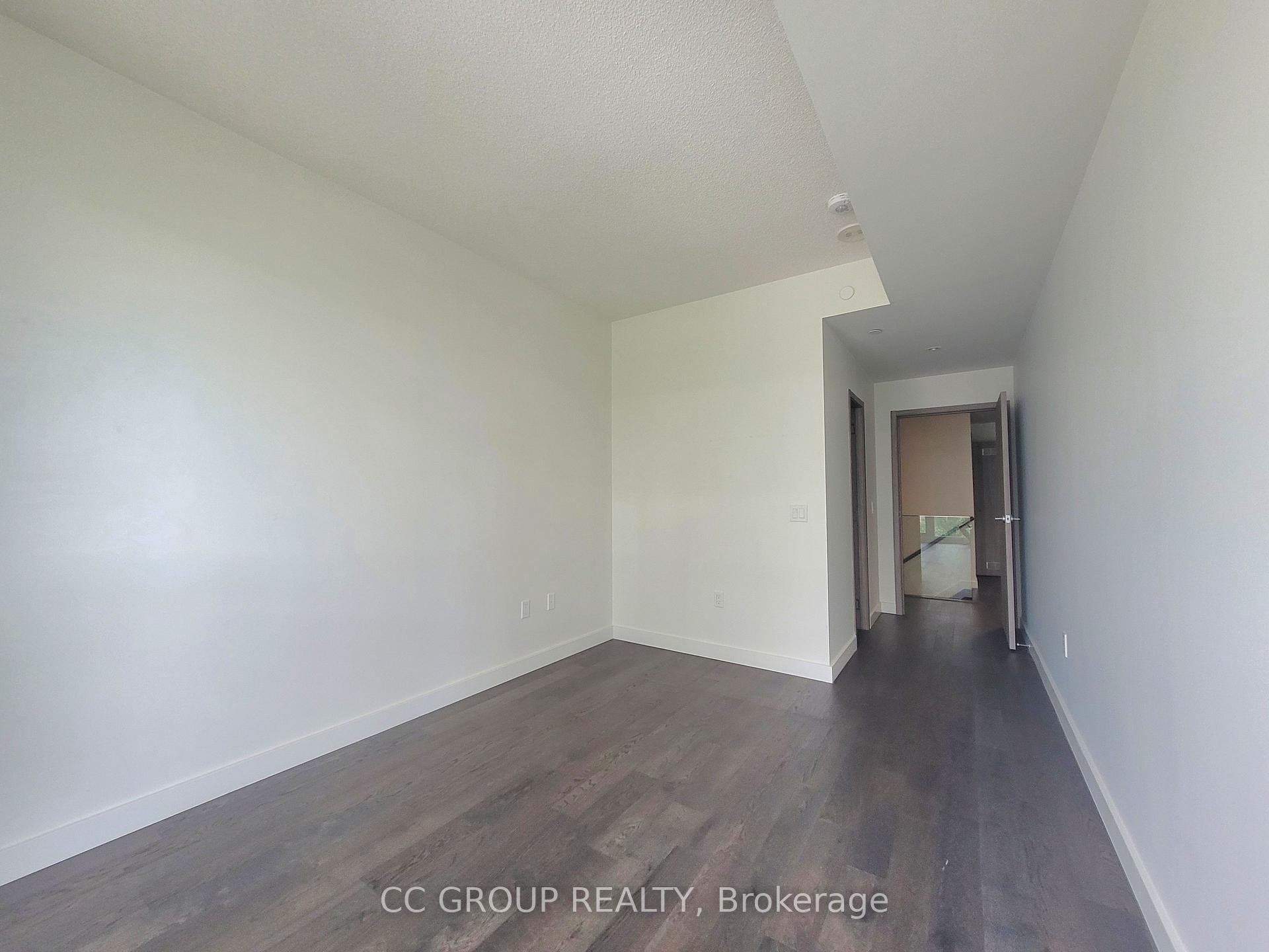 Photo 14 of Unit Th207, 85 Mcmahon Drive, North York, Bayview Village — HOMEH
