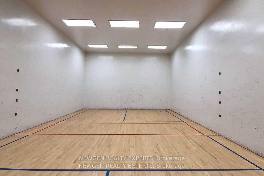 Photo 11 of Unit #910, 7 Concorde Place, North York, Banbury-Don Mills — HOMEH