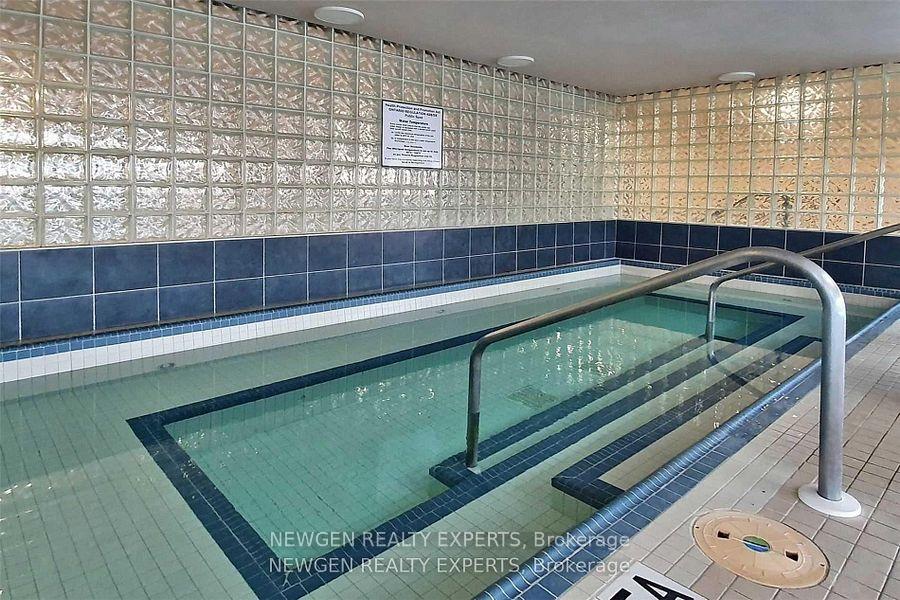 Photo 13 of Unit #910, 7 Concorde Place, North York, Banbury-Don Mills — HOMEH